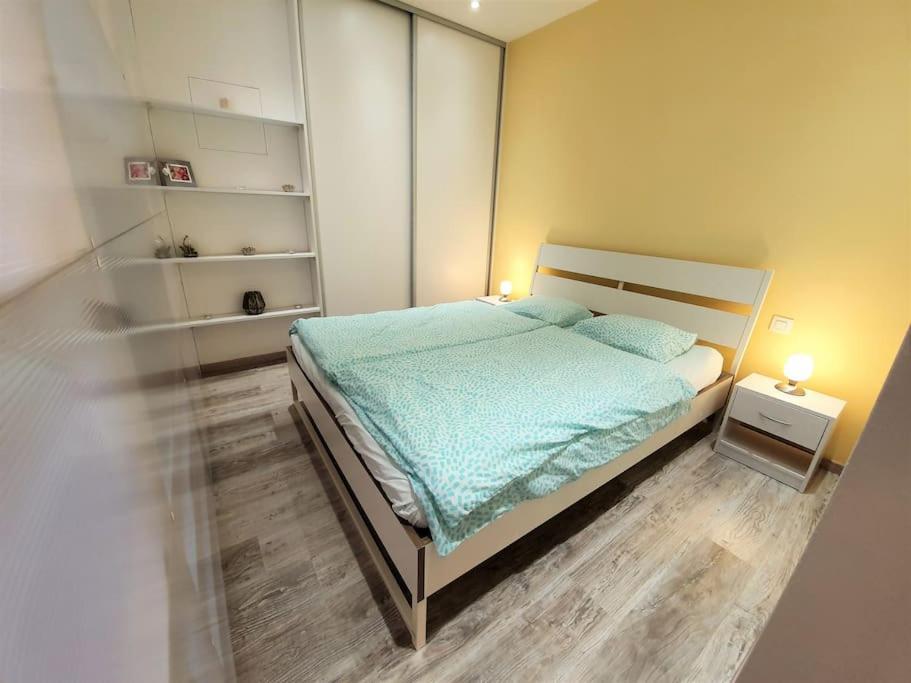 Comfy & Stylish Flat In The City Centre + Parking Bratislava Exterior foto